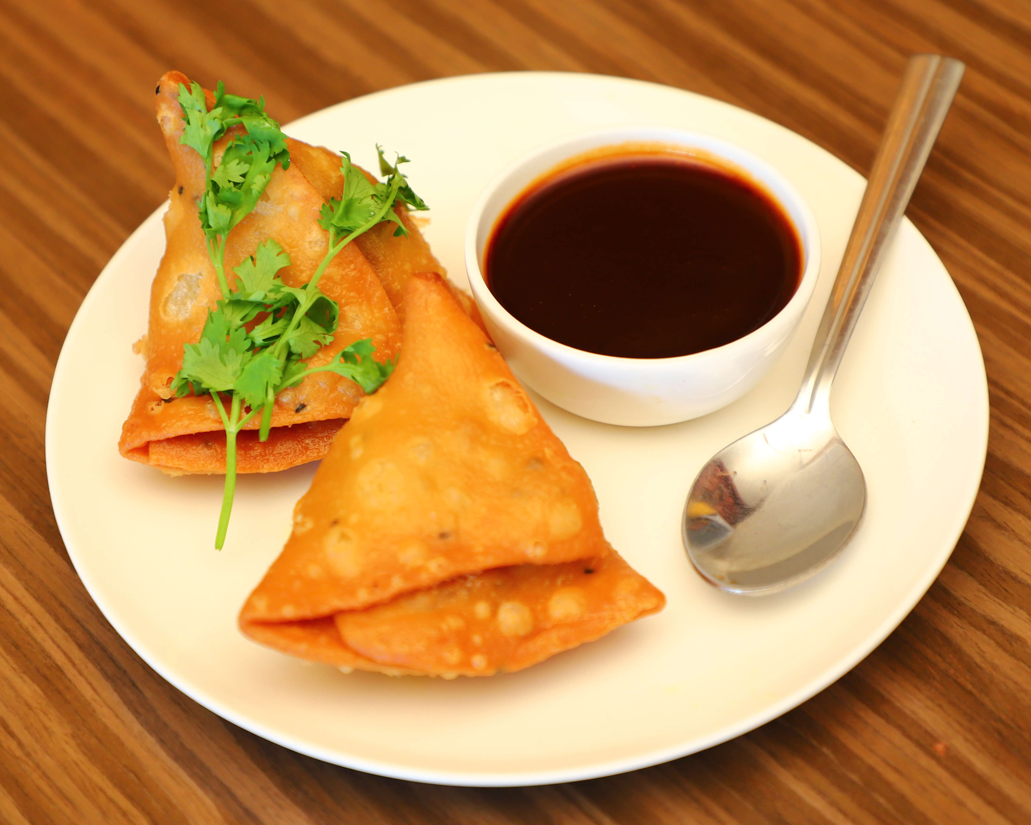 SAMOSA 2Nos loading