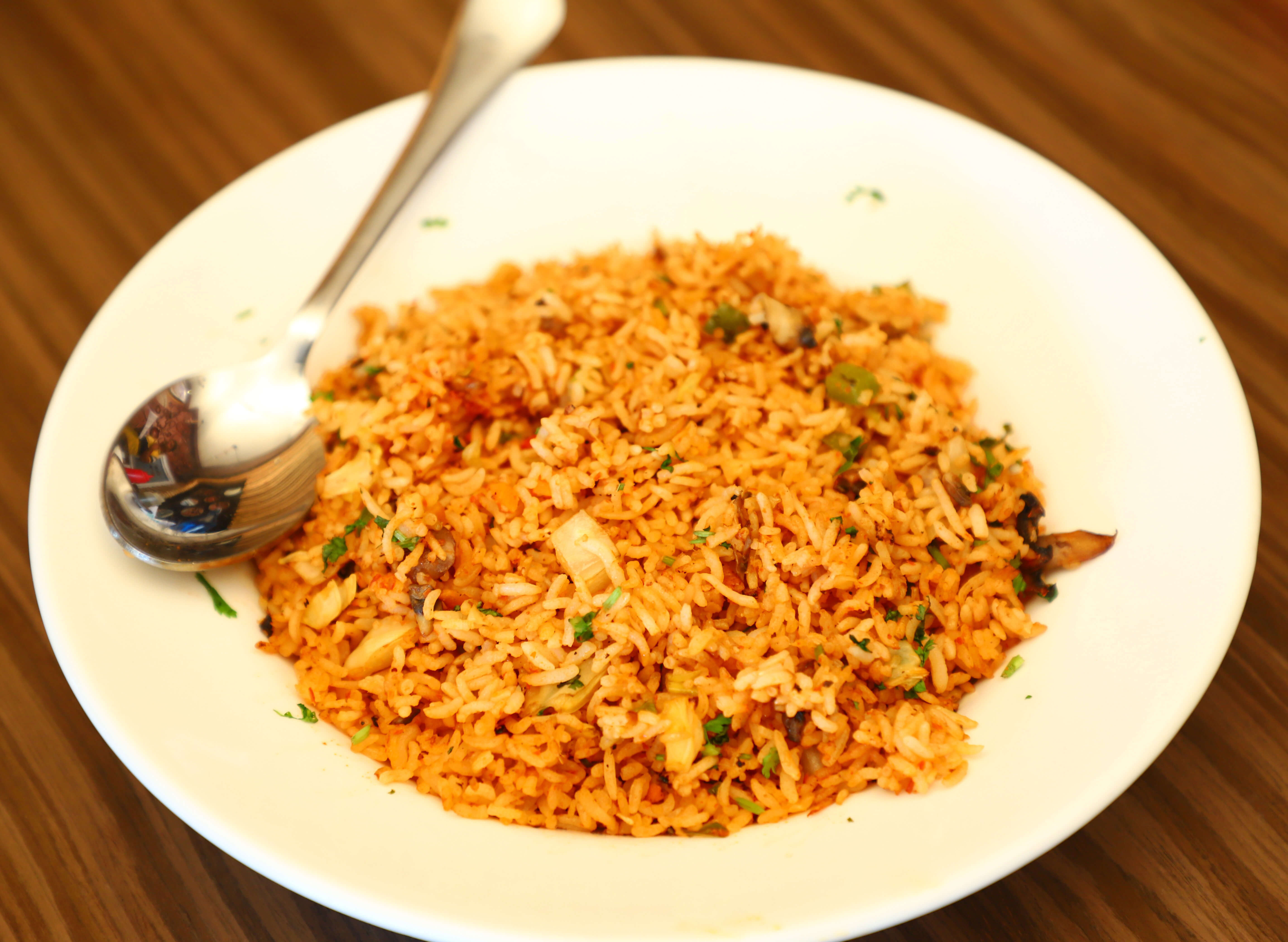VEGETABLE SCHEZWAN FRIED RICE loading